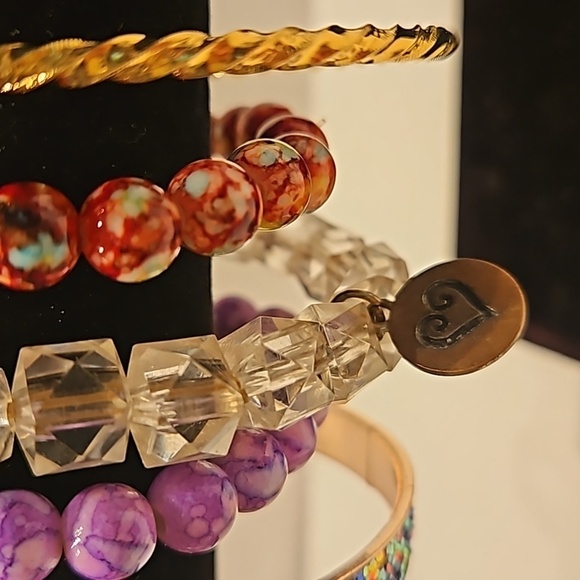 5 Bracelets, 3 Stretch & 2 2 1/2" Bangles - Picture 2 of 6